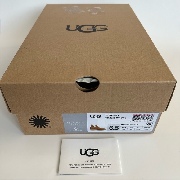 UGG McKay - Picture 7 of 8